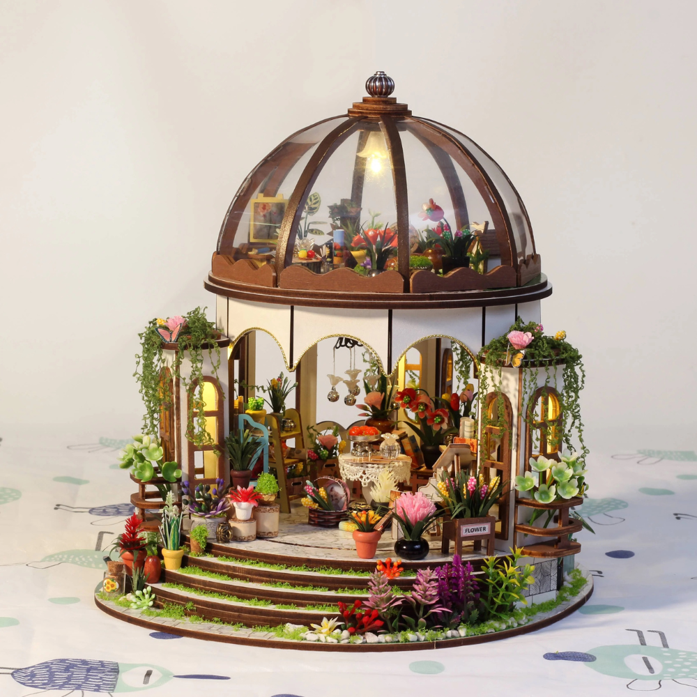 {coming soon!} Greenhouse Oasis Diorama Kit