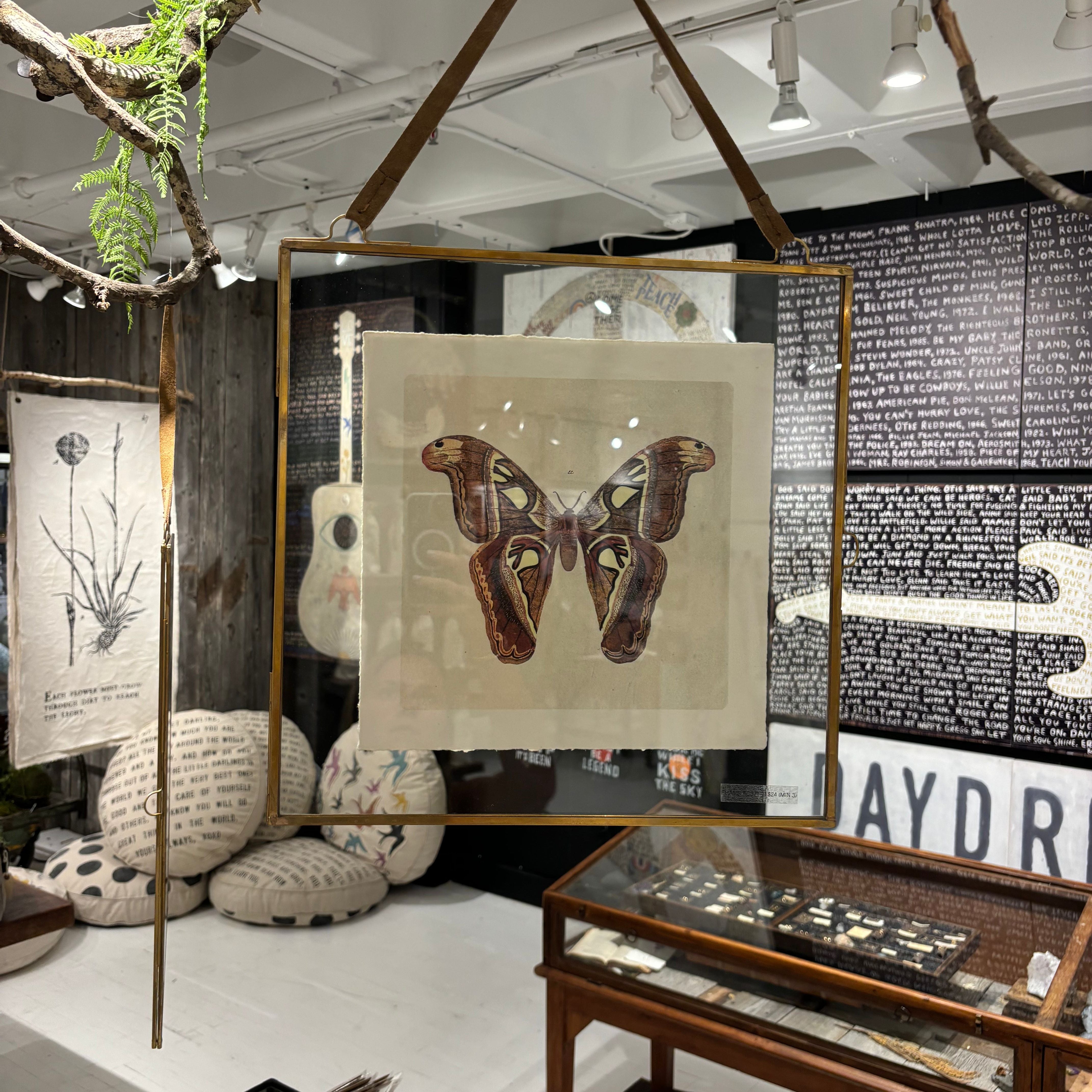 Glass & Brass 15x15 Floating Wall Frame