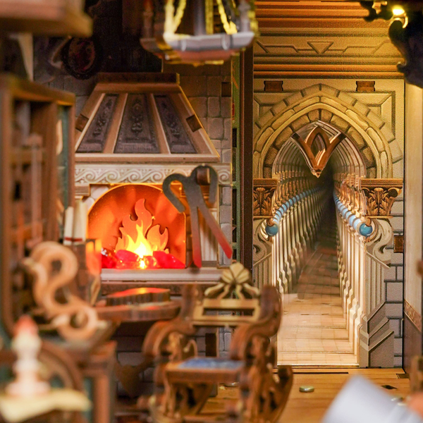 {coming soon!} Leonardo da Vinci Diorama Book Nook Kit