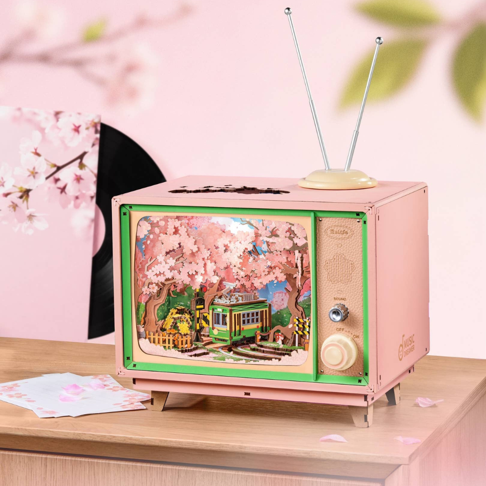 {coming soon!} Sakura Dreamy Tour Mechanical Music Box Diorama Kit