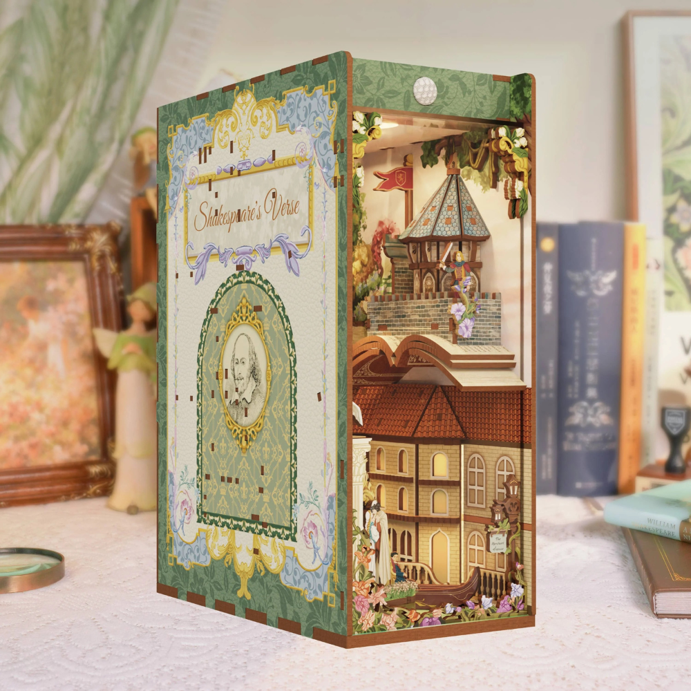 {coming soon!} Shakespeare's Verse Diorama Book Nook Kit