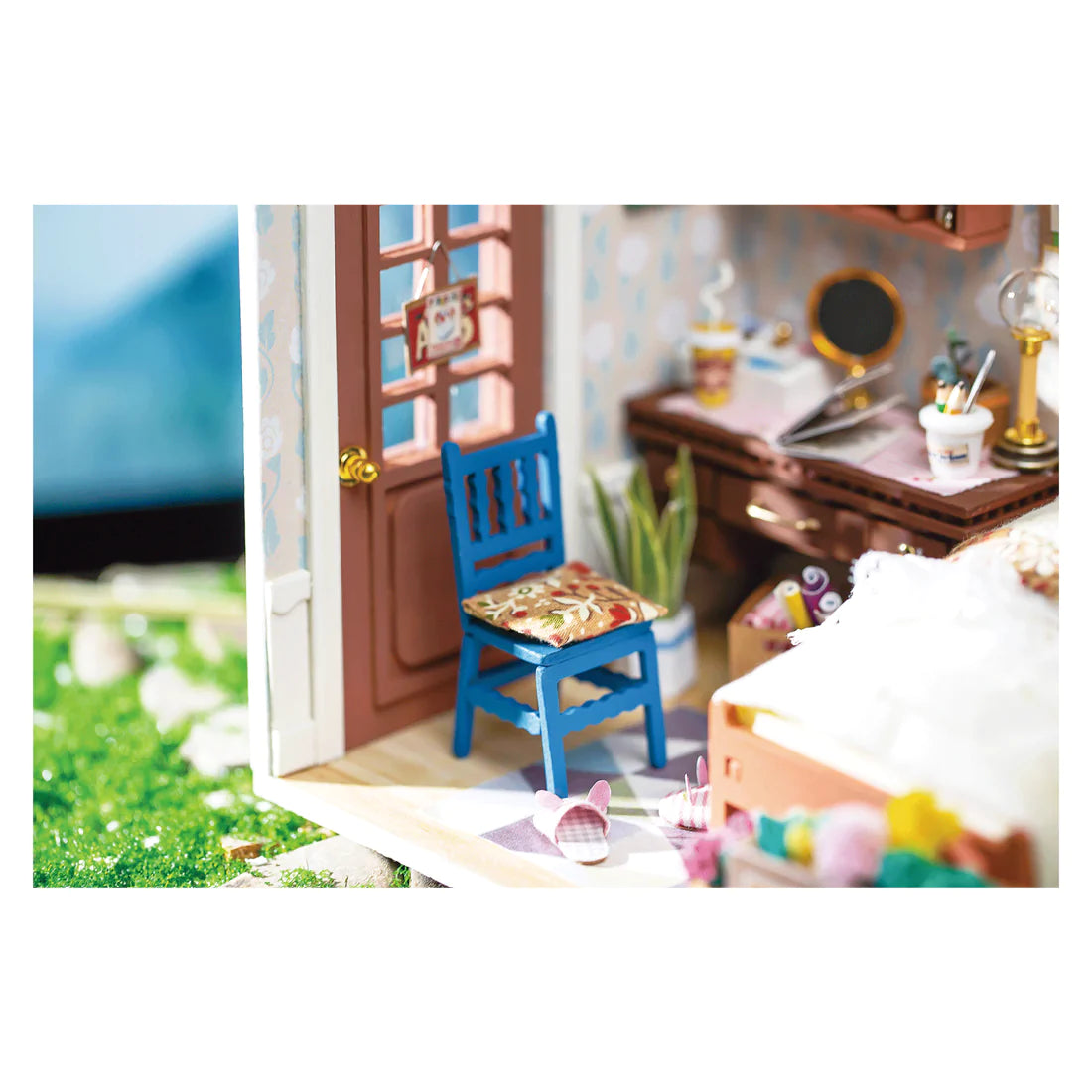 Mrs. Charlie's Dining Room {Diorama Kit}