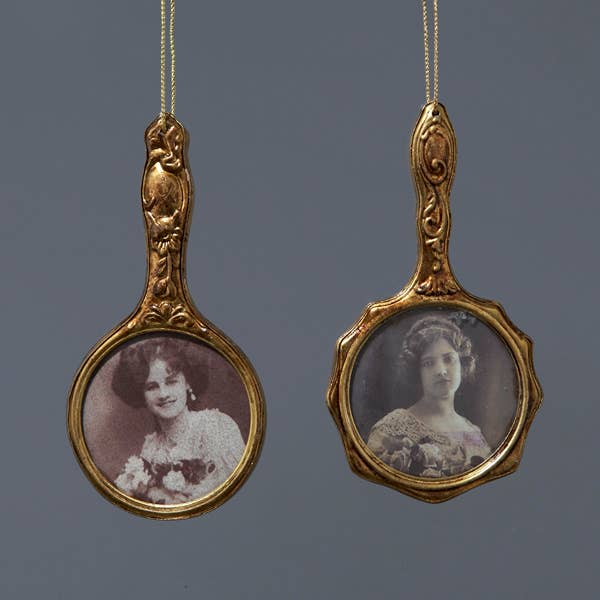 Ornement de miroir à main en laiton