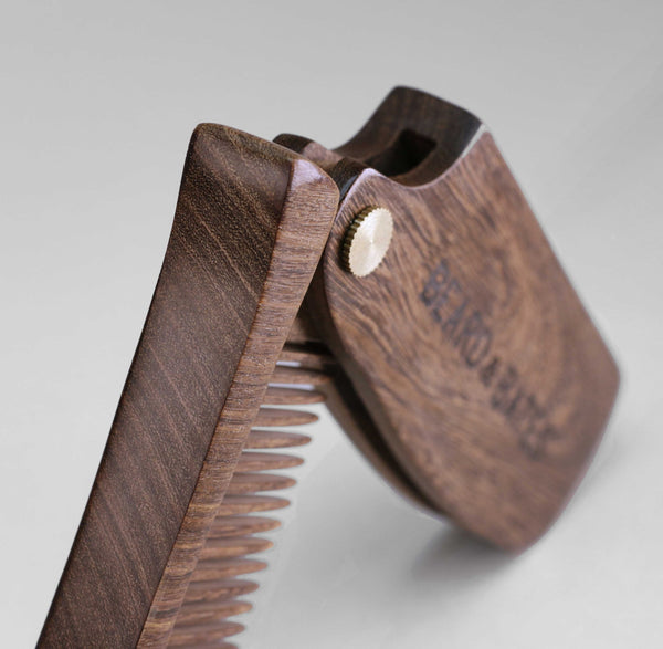 Peigne à barbe en bois Switchblade en bois de santal