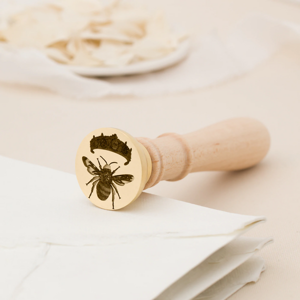 Timbre de sceau de cire de la reine des abeilles {3D}