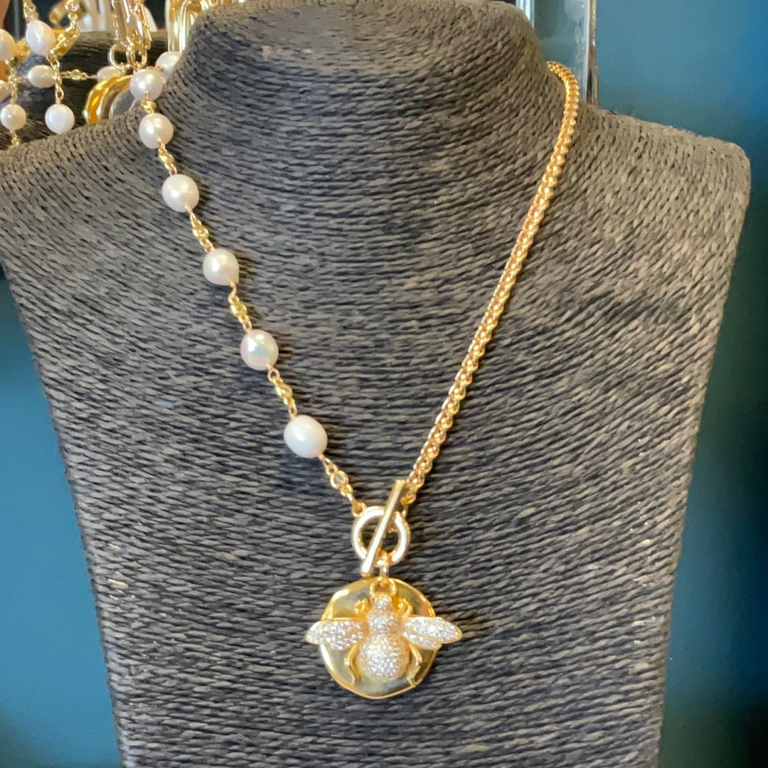 Split Chain Pearl Necklace with Bee | Phillip Allen Hefner