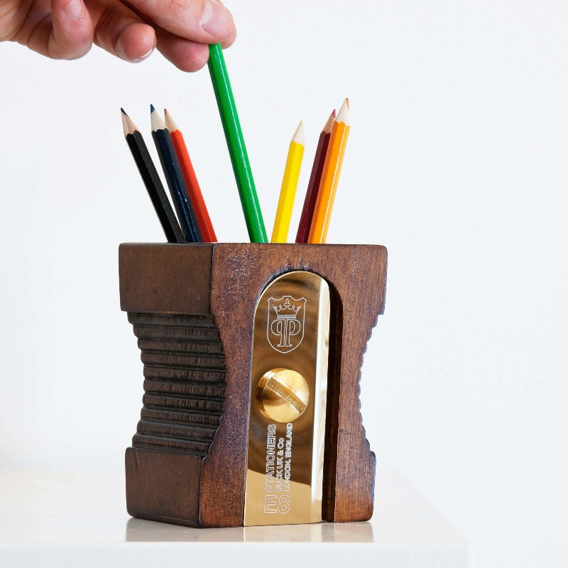 /OOS/ Rangement de bureau à taille-crayon en bois